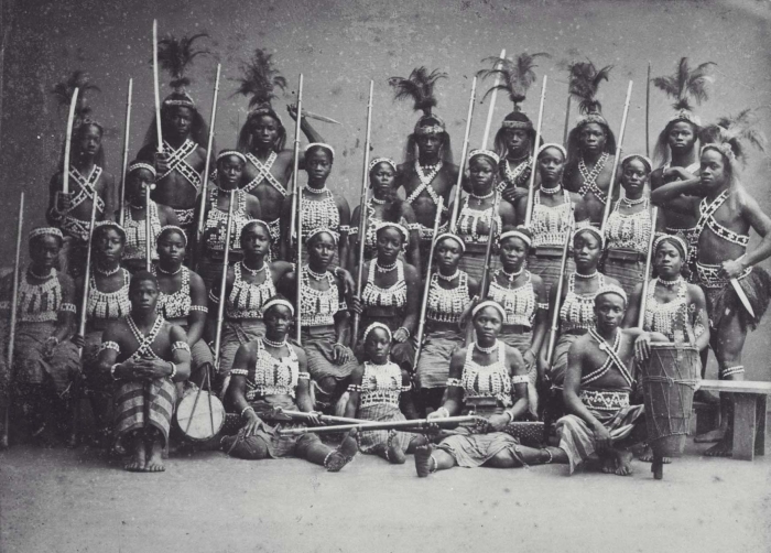 AYIFFA TOURISME – Les amazones du Dahomey (actuel Bénin) : tout sur ces femmes guerrières